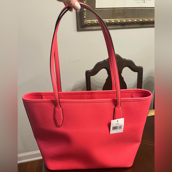 KateSpade Bucket Purse - Picture 2 of 6